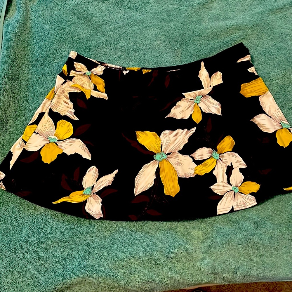 Lands End swimsuit coverup skirt, NO attached panty.